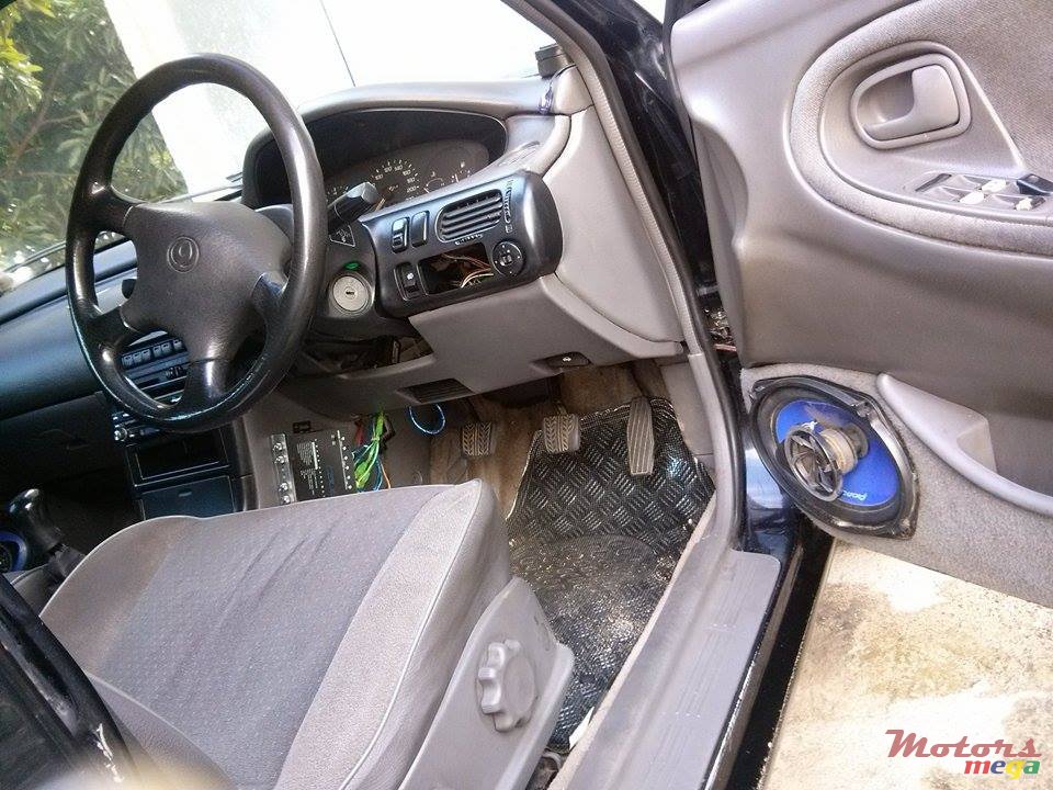 1994' Mazda 626 photo #3