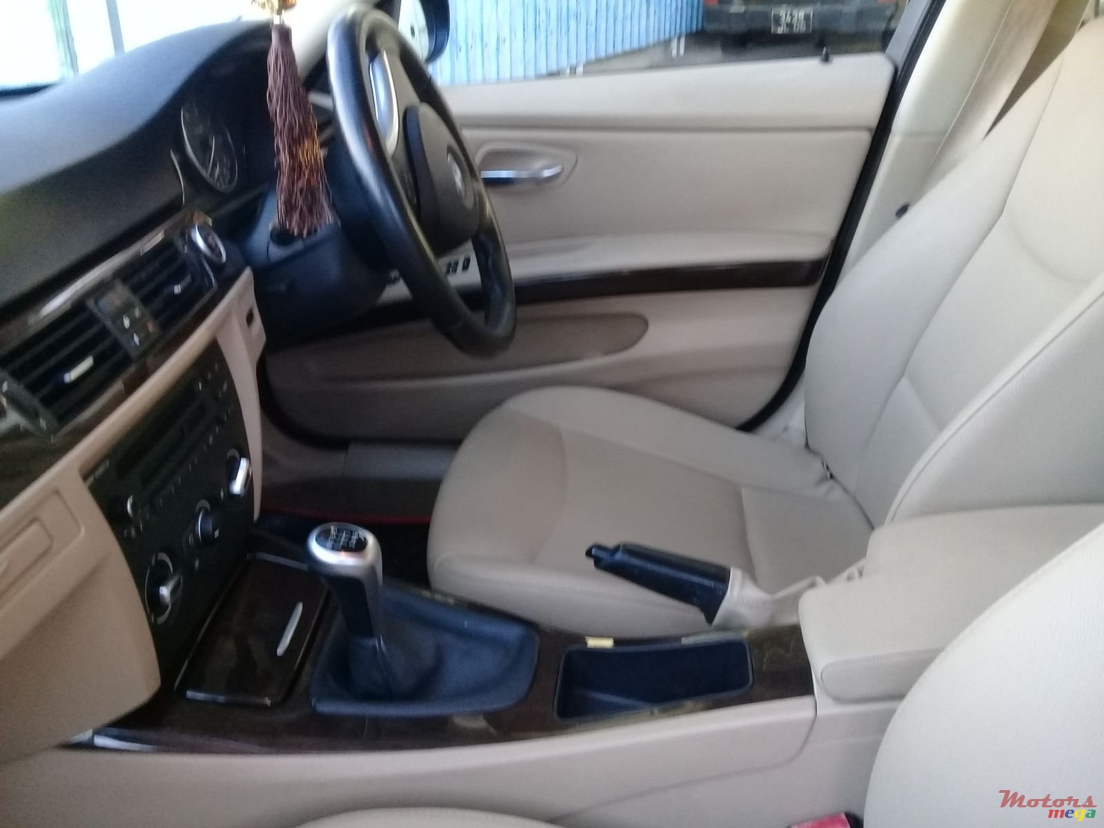 2008' BMW 3 Series photo #5