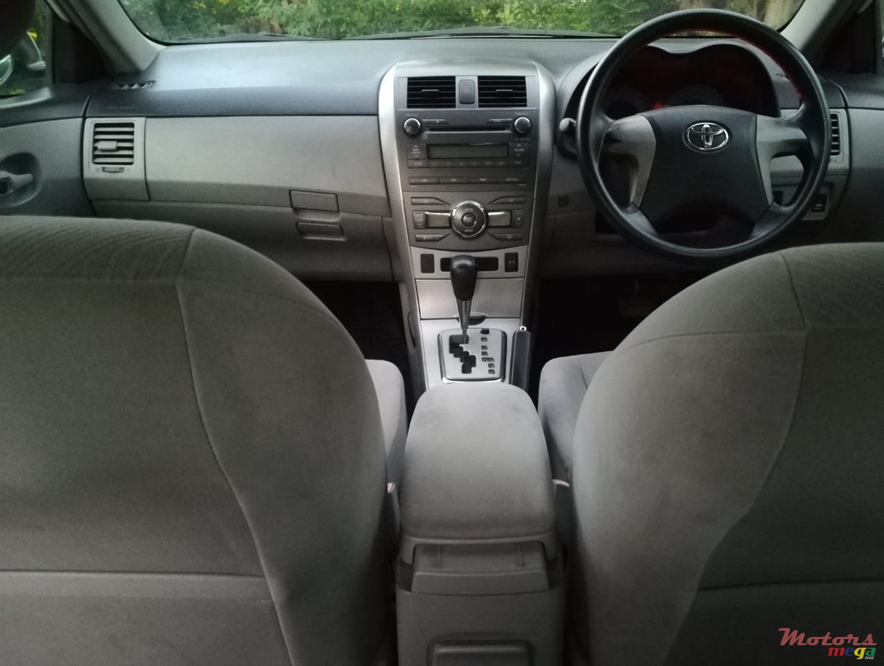 2011' Toyota Corolla photo #1