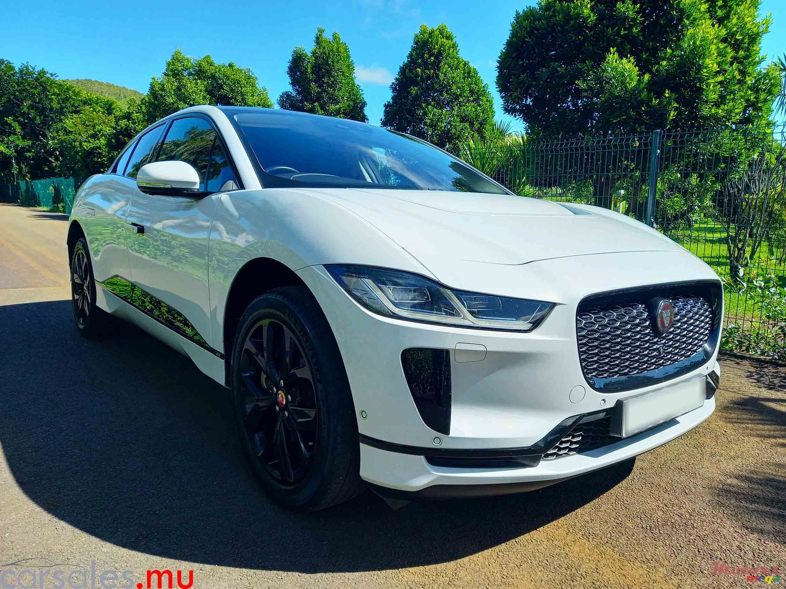 2019' Jaguar I-Pace SE EV400 AWD 294Kw photo #2