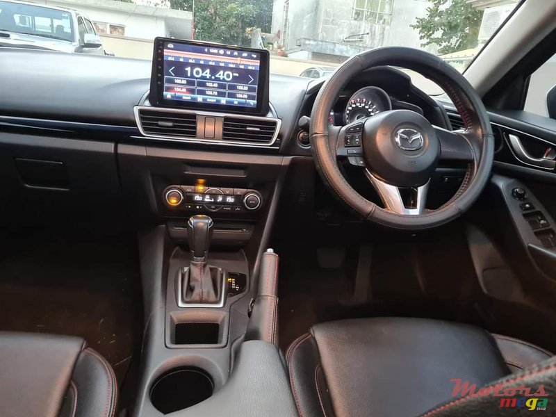 2016' Mazda 3 photo #6