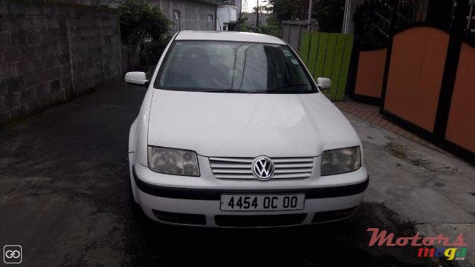 2000' Volkswagen Bora Manuelle photo #1