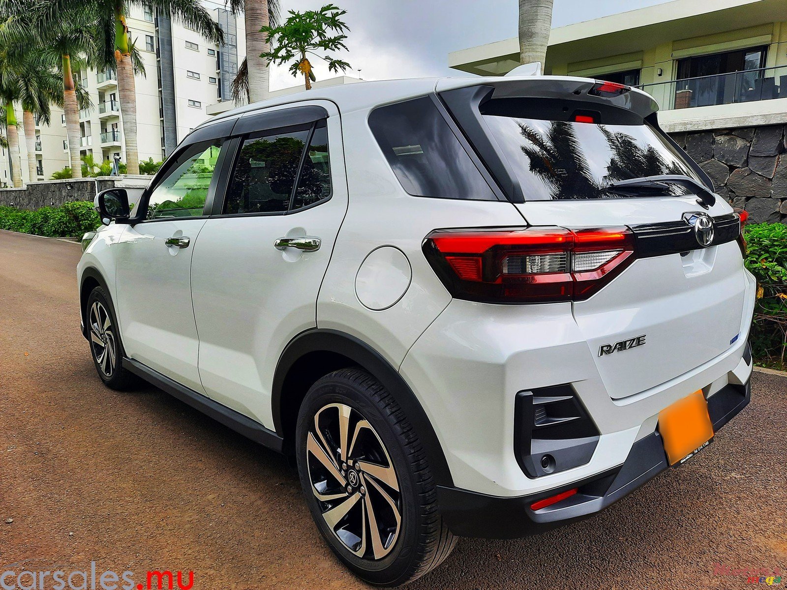 2020' Toyota Raize 1.0 photo #2