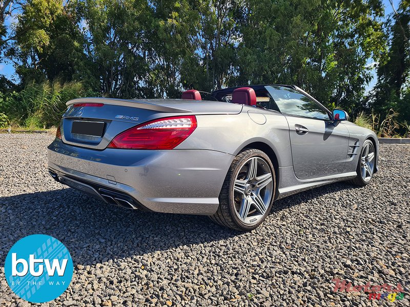 2012' Mercedes-Benz SL 63 AMG photo #3