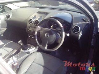 2008' Nissan Qashqai photo #2