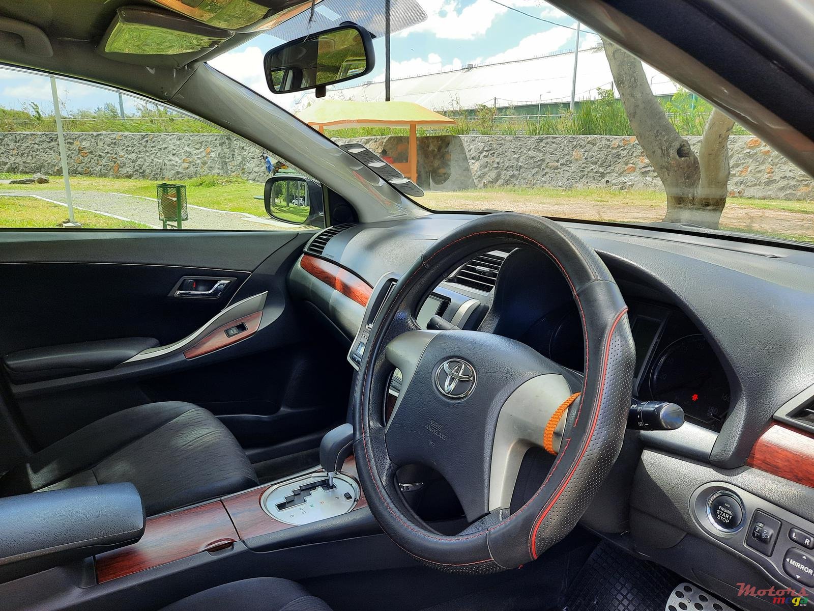 2010' Toyota Allion photo #6