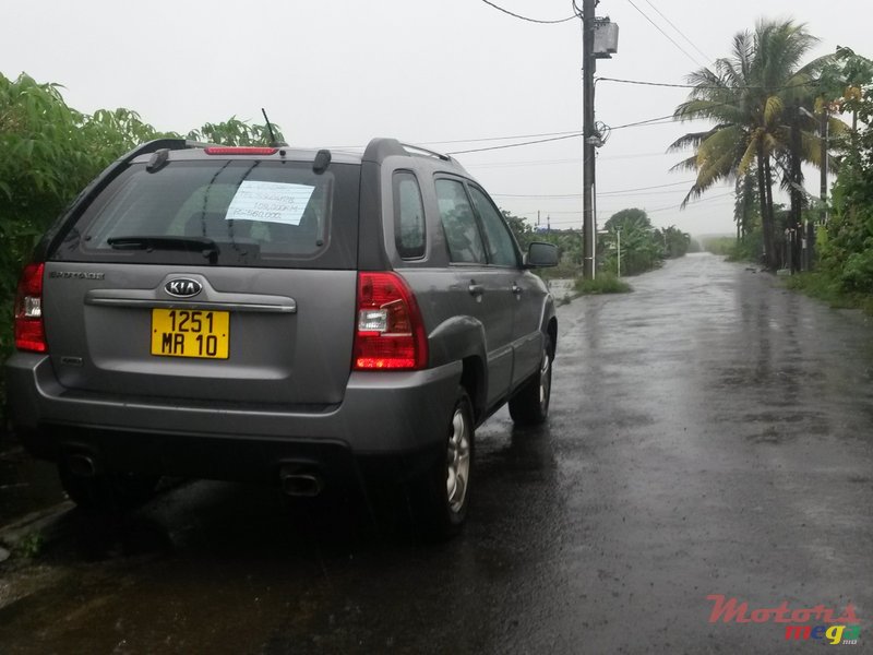 2010' Kia Sportage photo #2