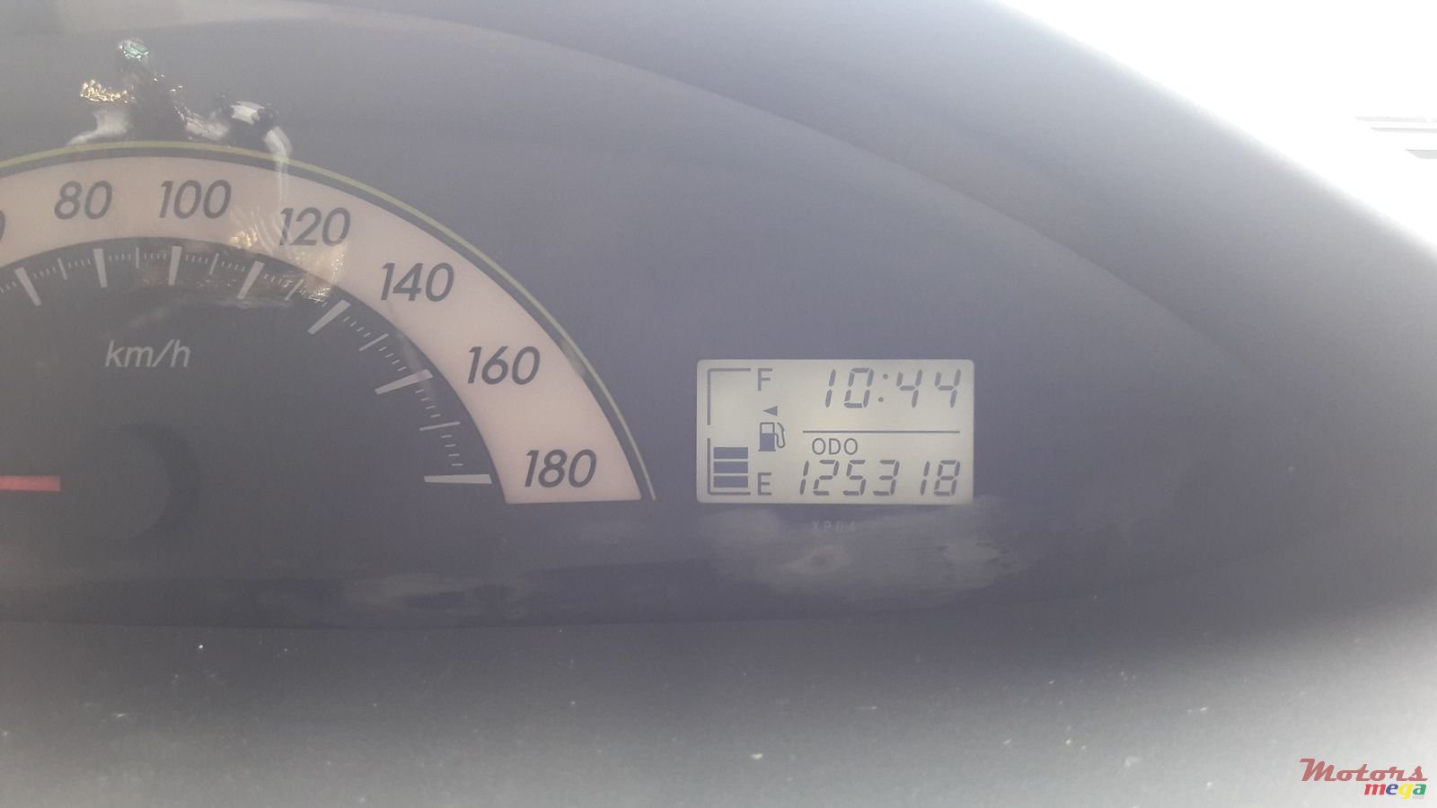 2007' Toyota Yaris Belta photo #1