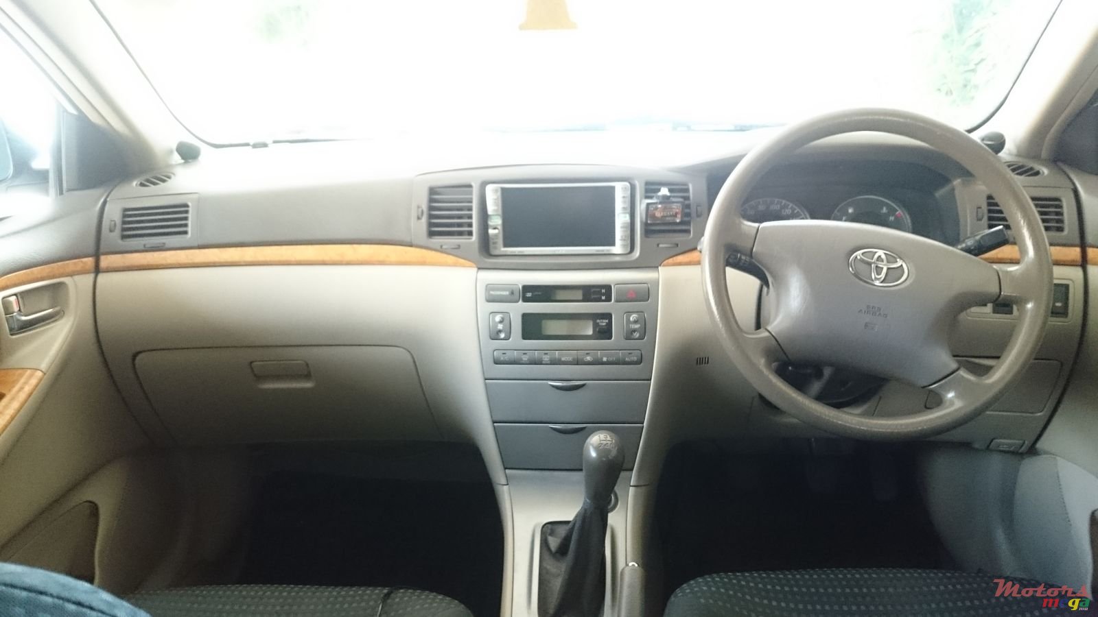 2006' Toyota Corolla NZE grade G photo #4