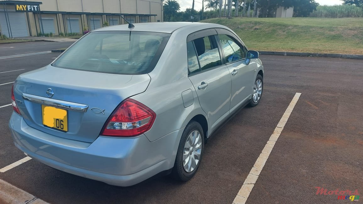 2006' Nissan Tiida photo #3
