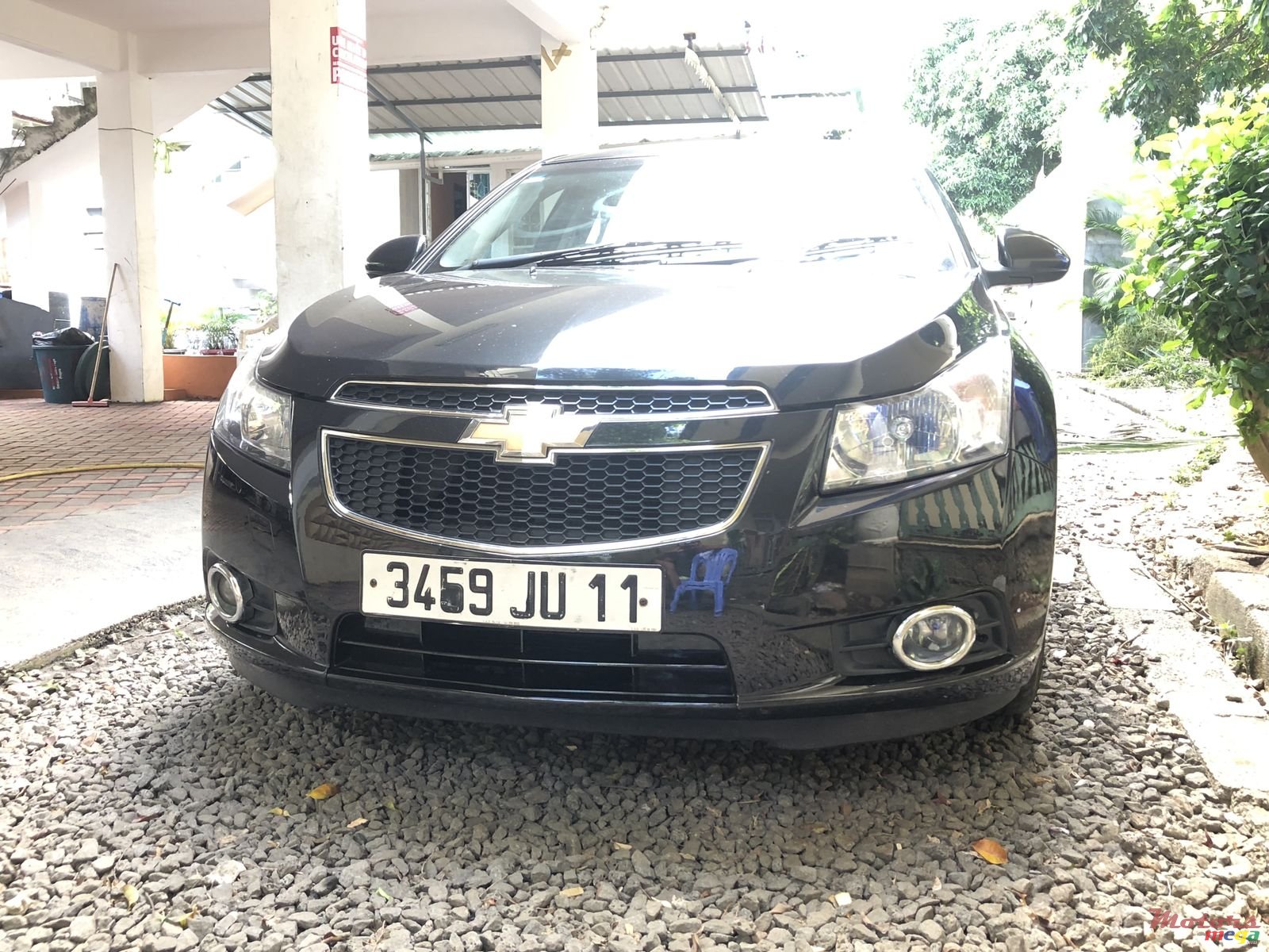 2011' Chevrolet Cruze photo #1