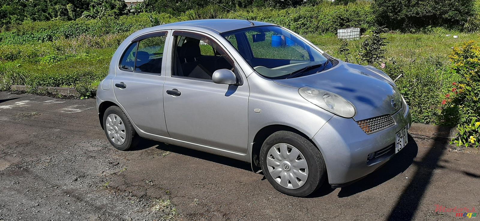 2004' Nissan March photo #6