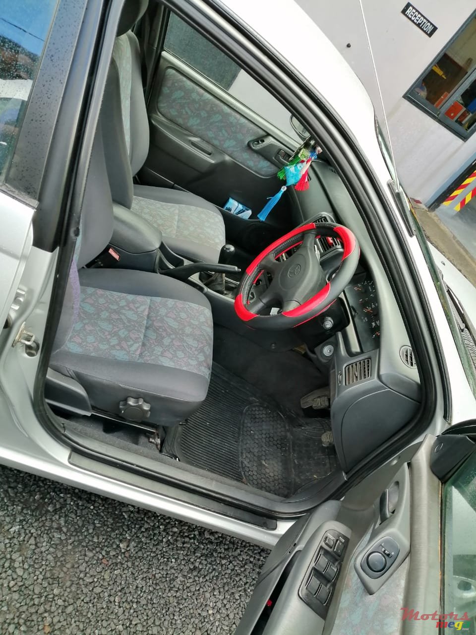 1996' Toyota Corona GLI photo #4