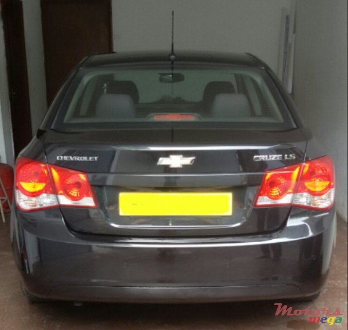 2011' Chevrolet Cruze photo #7