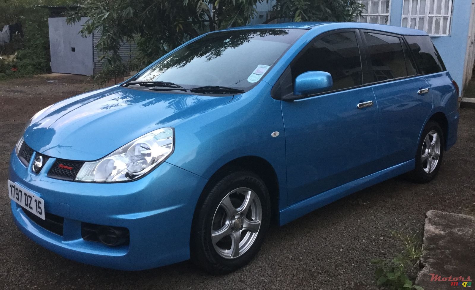 2015' Nissan Wingroad photo #2