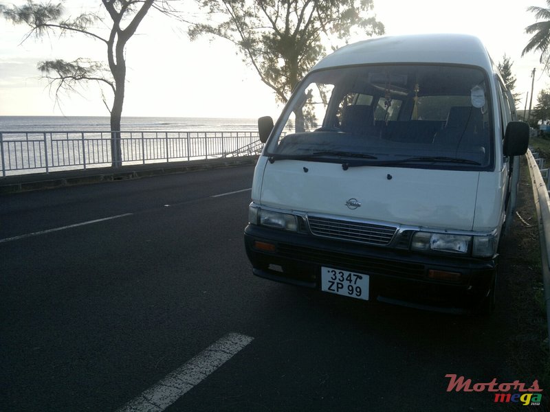 1999' Nissan Urvan photo #1