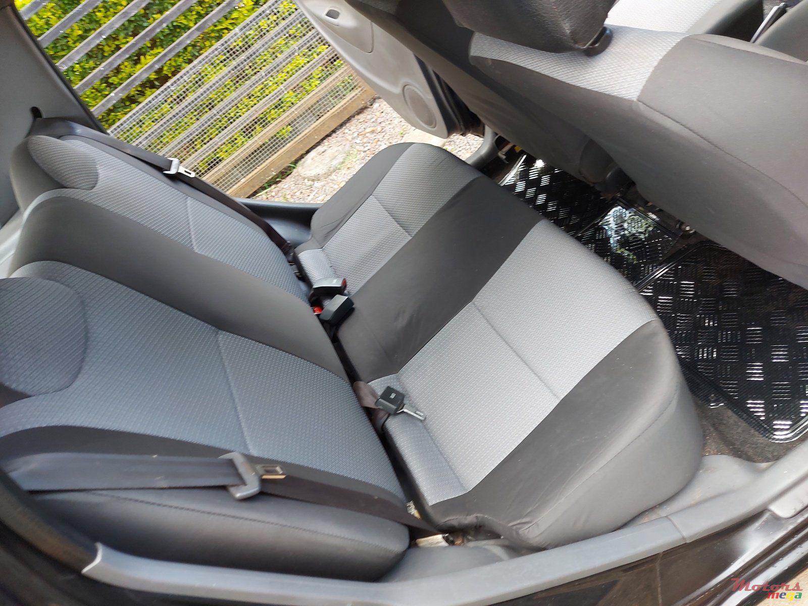 2012' Perodua Dorigin photo #3