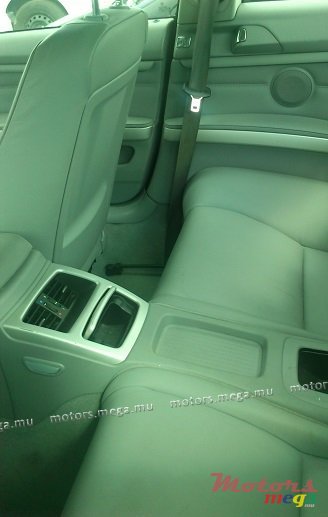 2009' BMW 3 Series Coupe photo #3