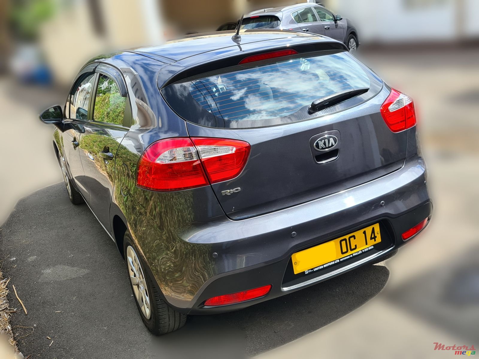 2014' Kia Rio AUTOMATIC hatchback for sale. VacoasPhoenix, Mauritius