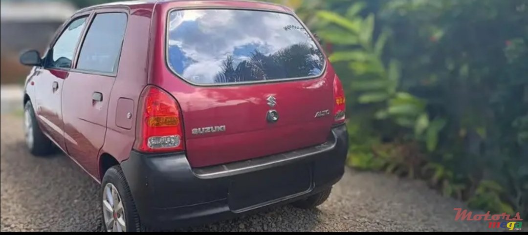 2012' Suzuki photo #5