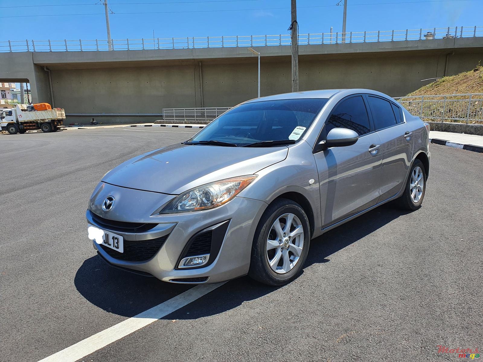 2013' Mazda photo #2