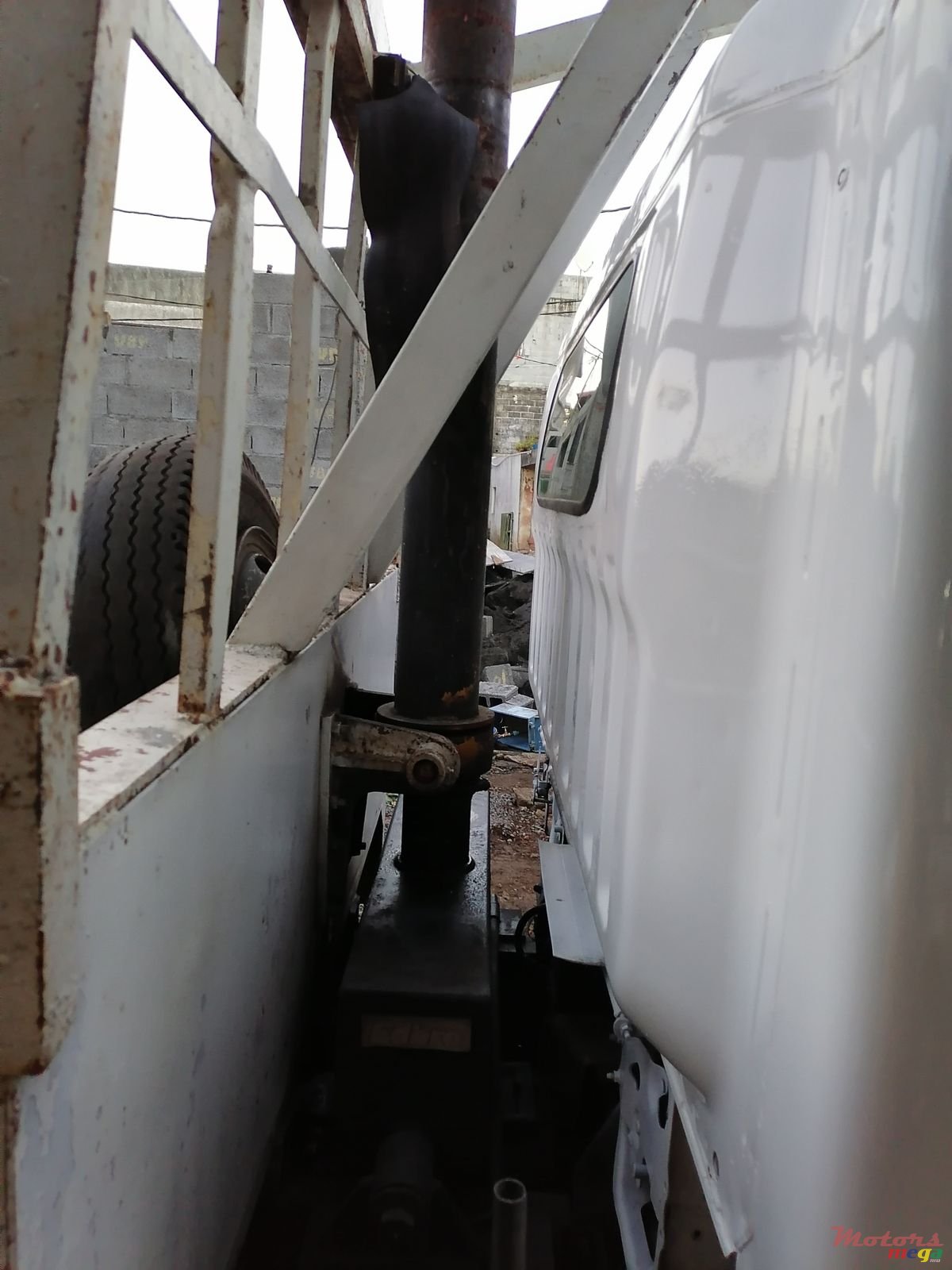 1994' Atlas photo #3