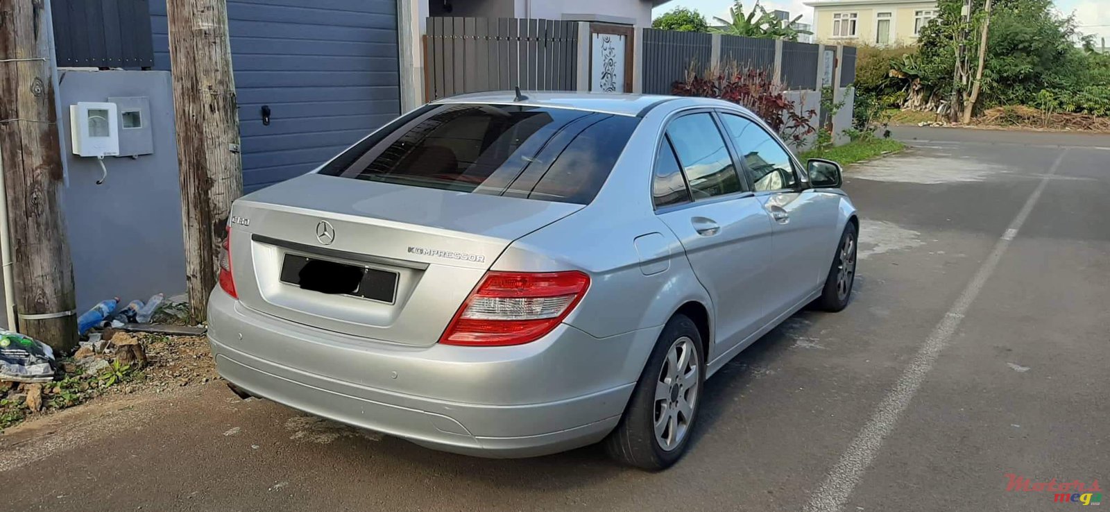 2008' Mercedes-Benz C-Class photo #1
