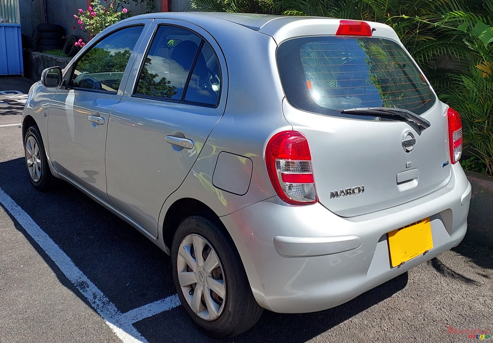 2011' Nissan March photo #5