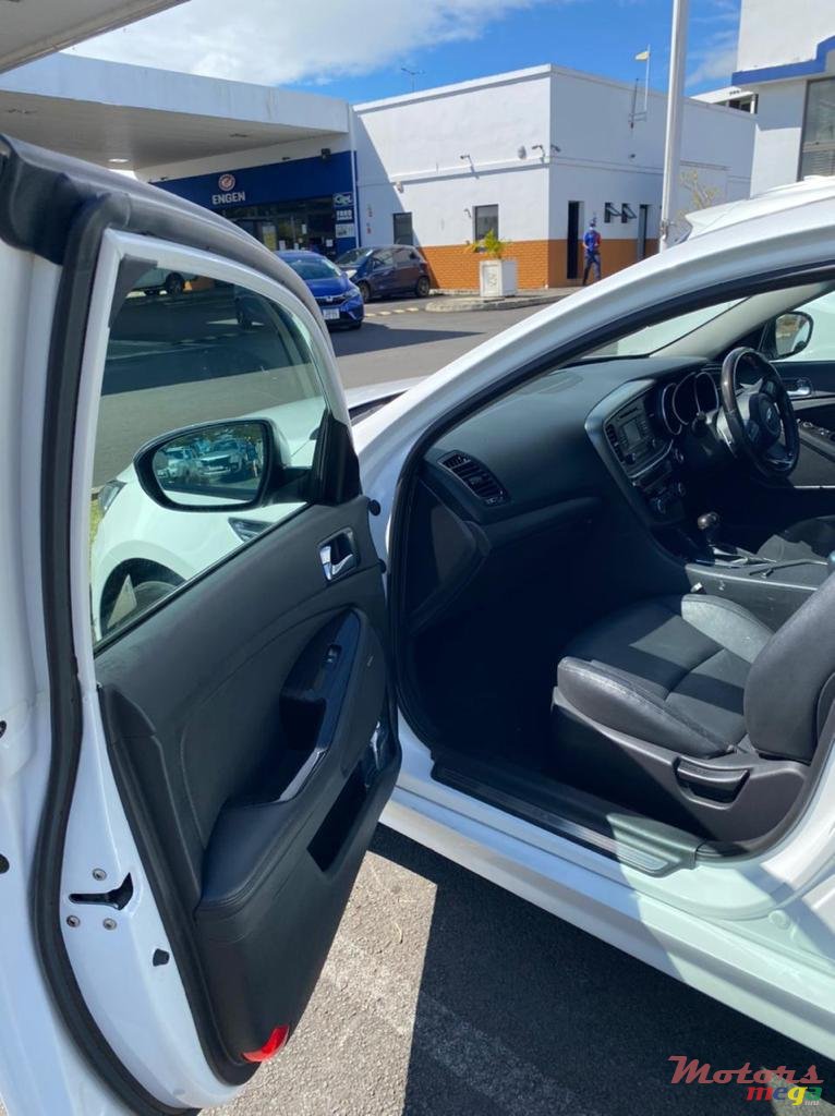 2014' Kia Optima photo #4