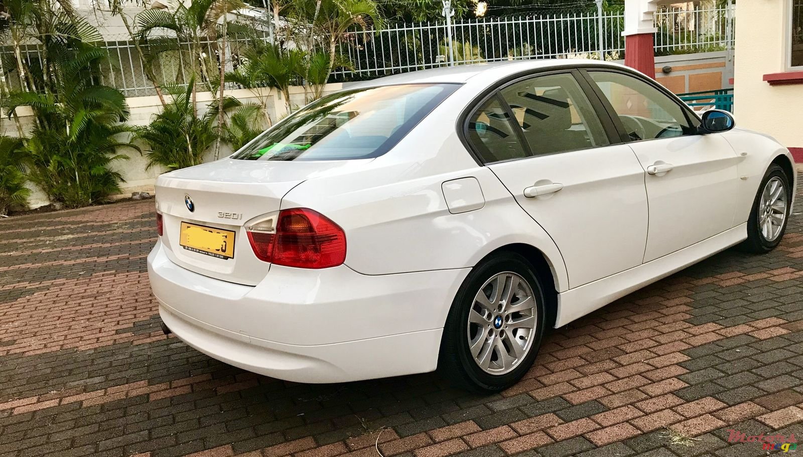 2006' BMW 320 photo #4