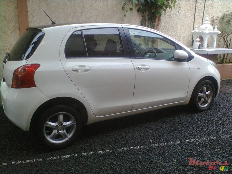 2005' Toyota photo #2