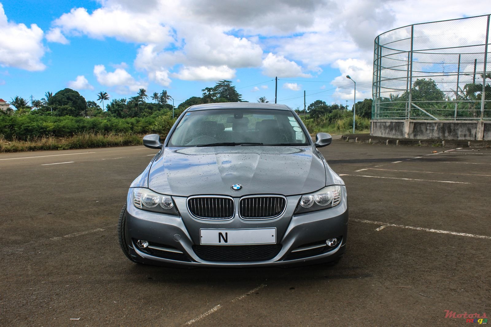 2011' BMW 320 photo #4