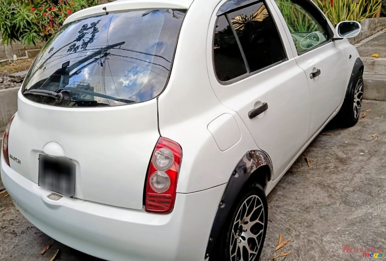 2005' Nissan March photo #3