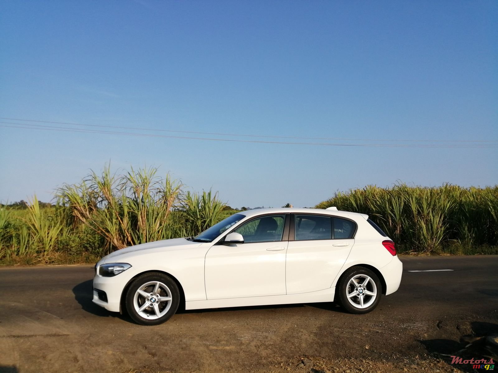 2016' BMW 1 Series 116d photo #3