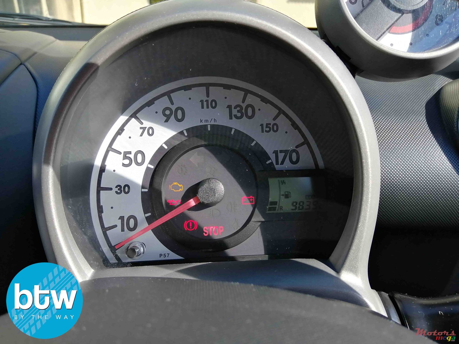 2011' Citroen C1 photo #6