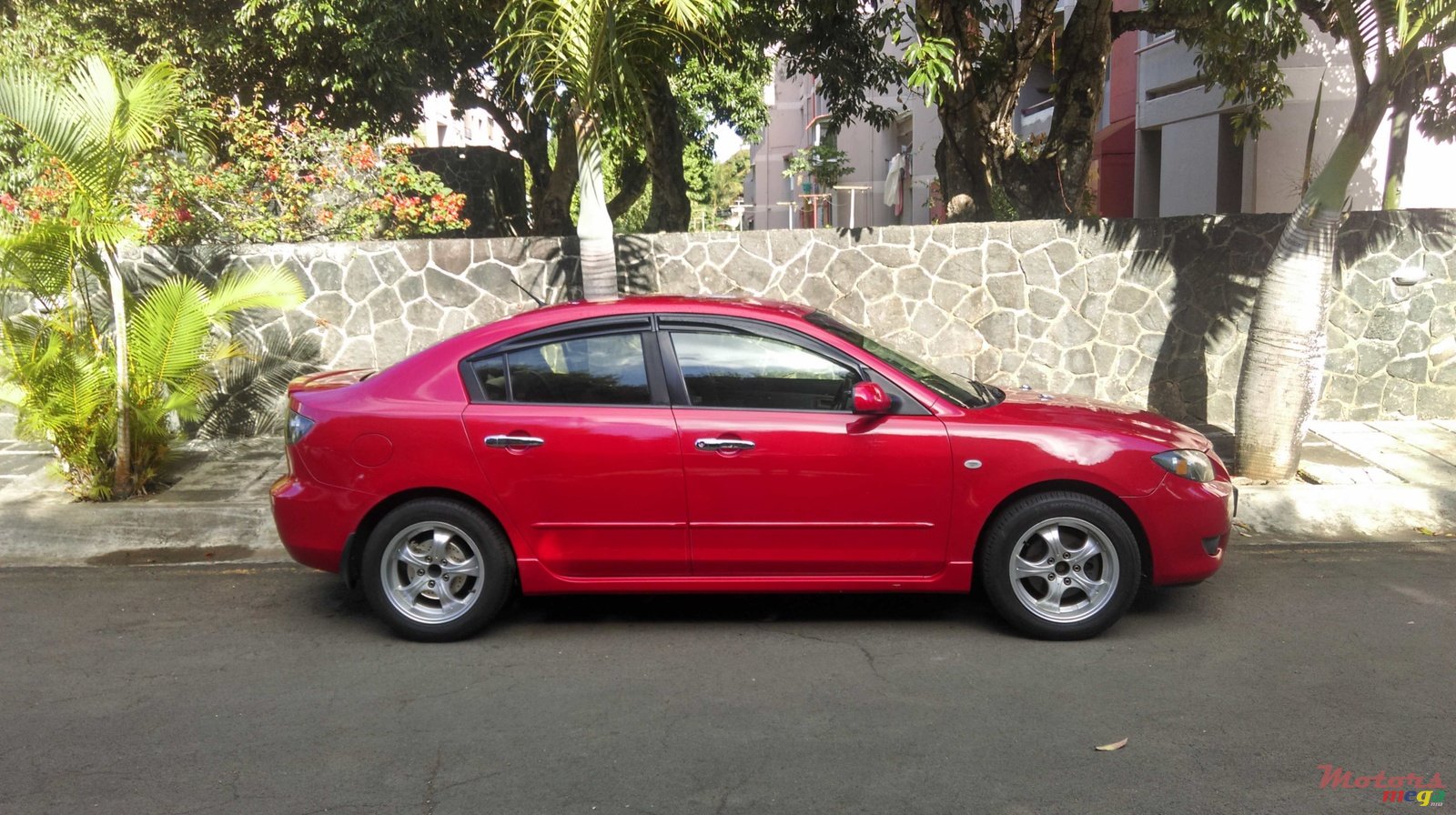 2006' Mazda 3 photo #2