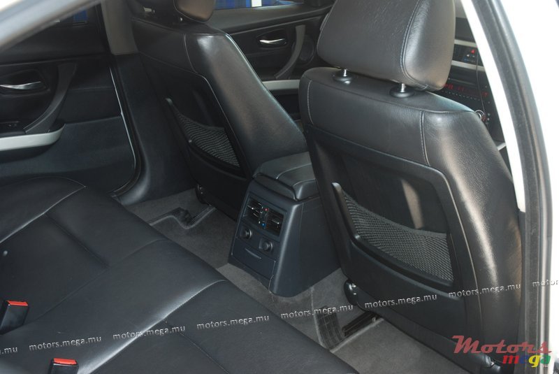 2007' BMW 3 Series Sedan photo #3