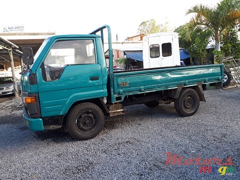 1992' Toyota Dyna photo #1