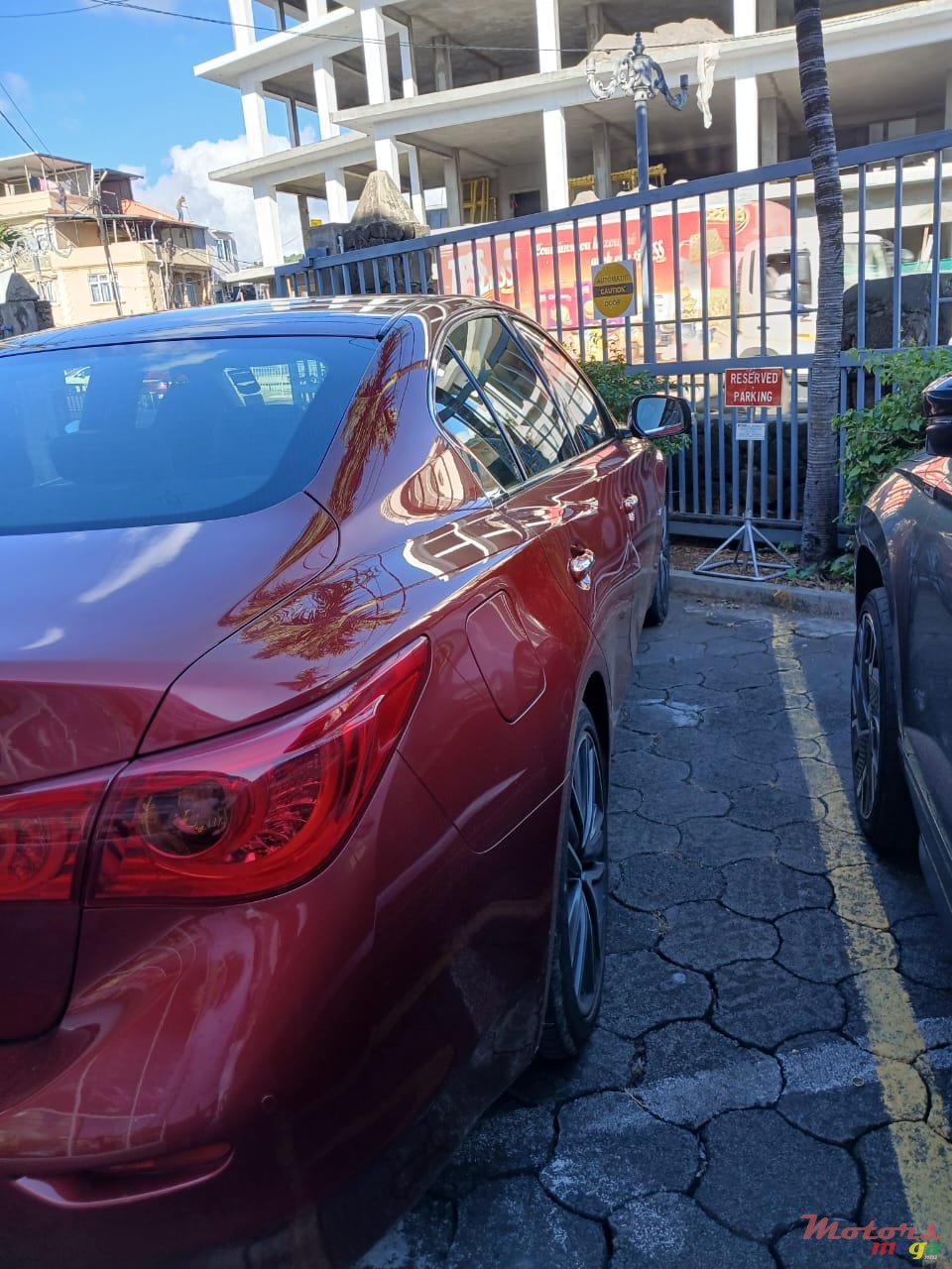 2016' Infiniti Q50 photo #5