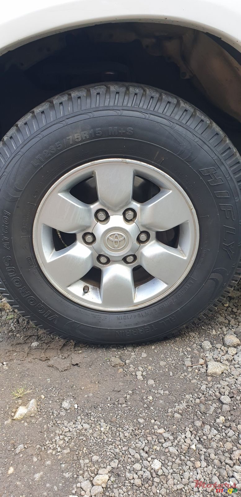 2006' Toyota Hilux Raider photo #7