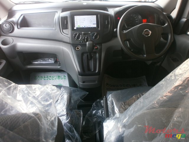 2015' Nissan NV 200 photo #5