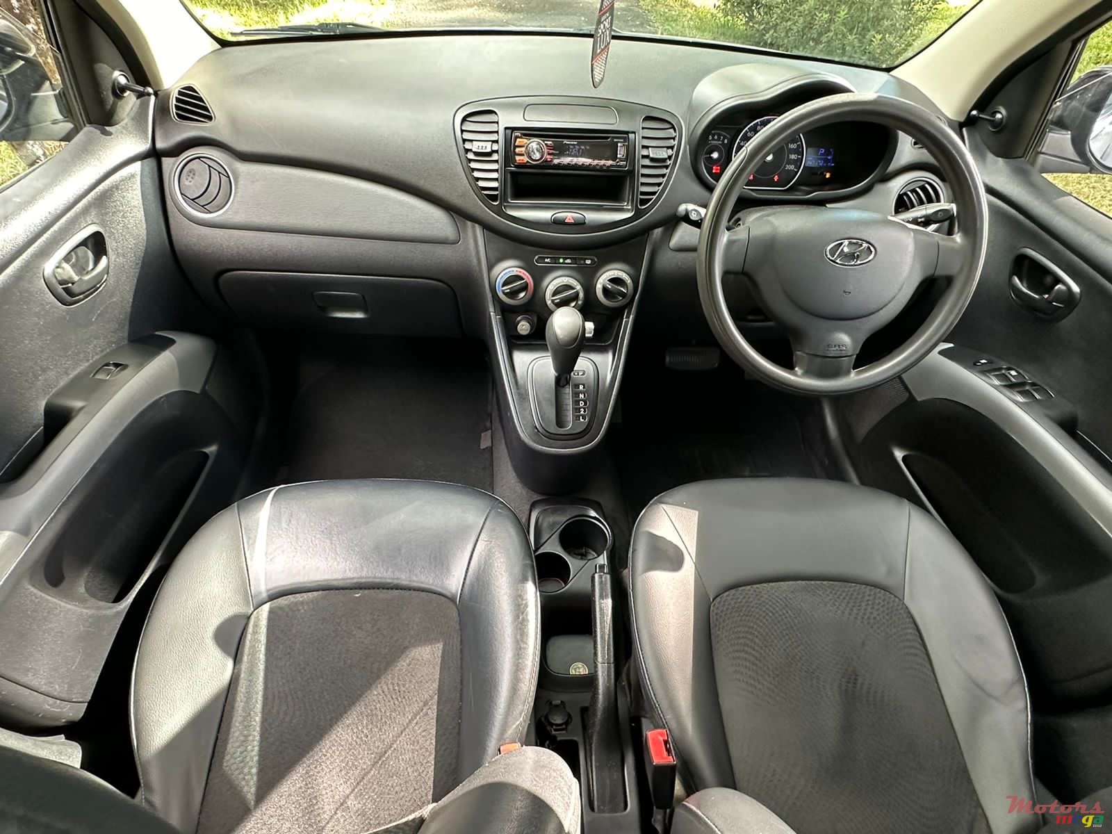 2015' Hyundai I10 Automatic photo #6