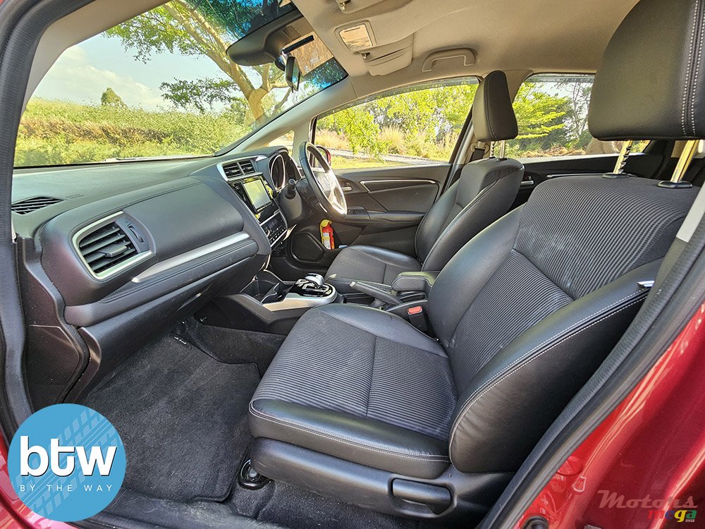 2018' Honda Fit photo #5