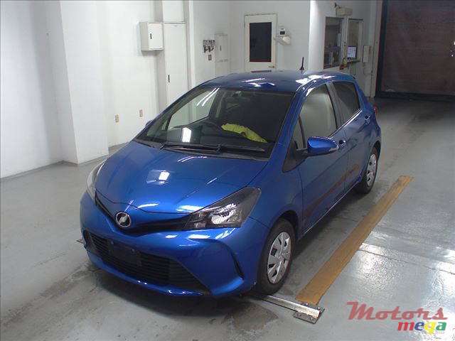 2014' Toyota Vitz photo #2