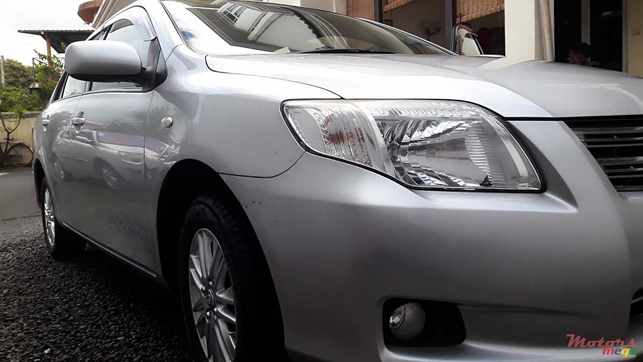 2008' Toyota Axio photo #2