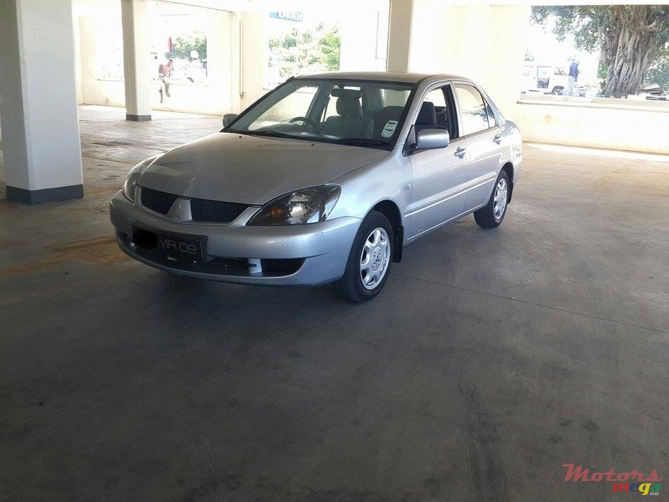 2009' Mitsubishi Lancer photo #1