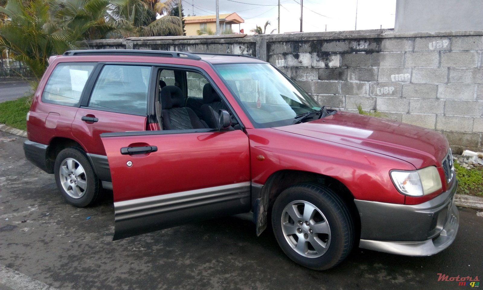 2001' Subaru Forester 1.6 AWD offroad photo #1