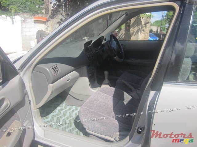 2000' Toyota Corolla photo #5