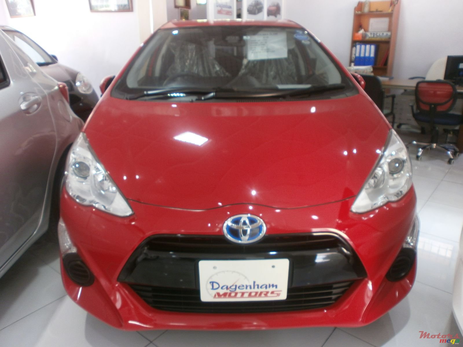 2016' Toyota Aurion Aqua photo #1