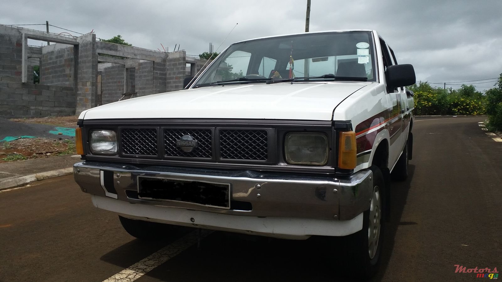 1994' Nissan photo #1